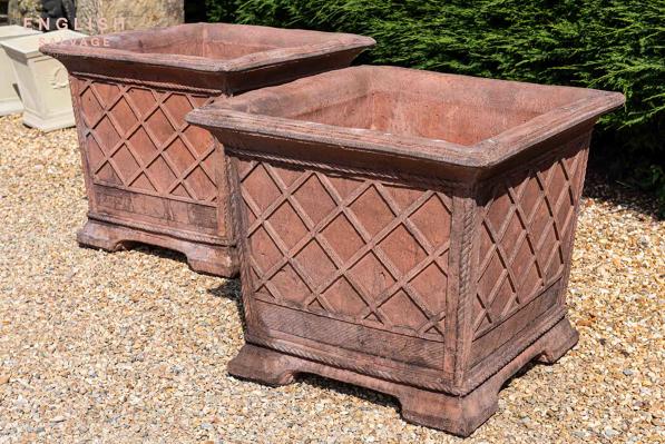Massive square lattice composition planters