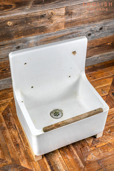 Reclaimed Belfast sink with back