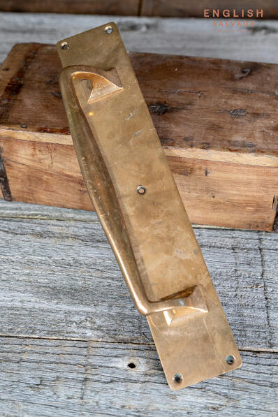 Single reclaimed brass door pull