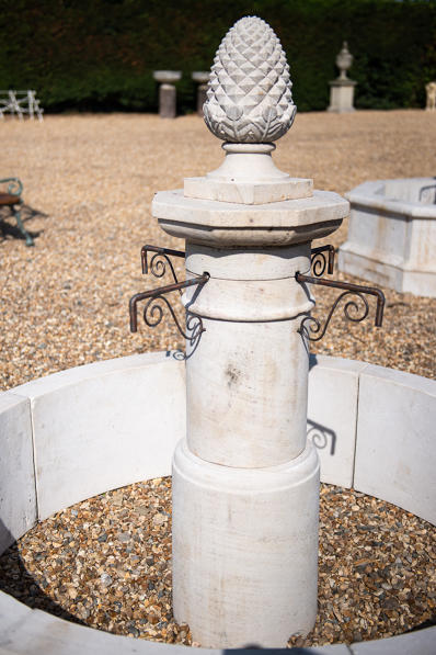 Substantial French style sandstone fountain