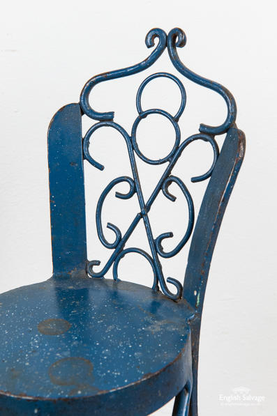 Tiny blue metal chair / plant stand