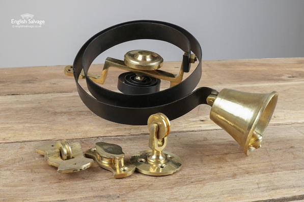 Traditional servants bell / bell assembly